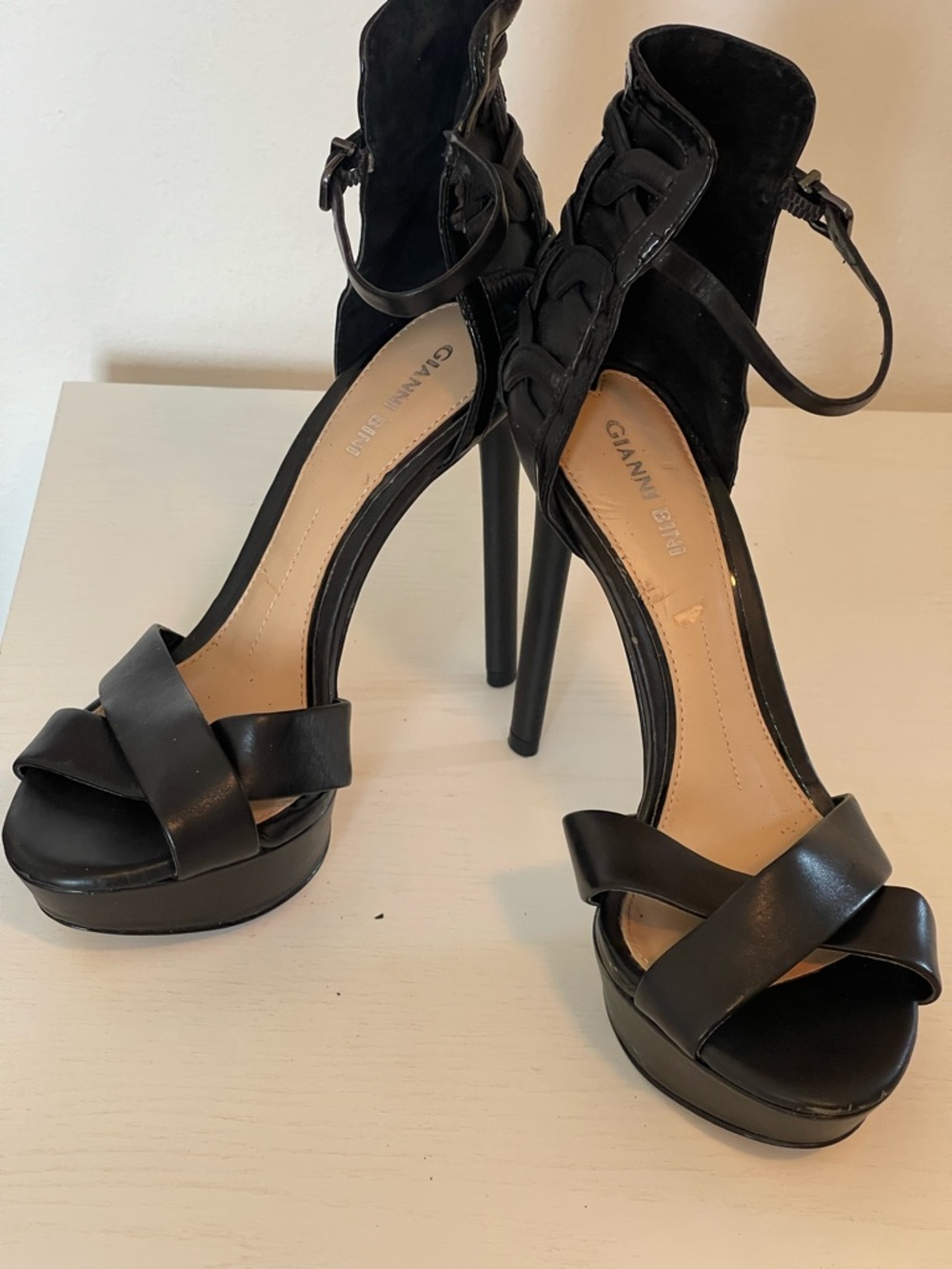 Gianni Bini Black Leather Platform Ankle-Strap Sandals